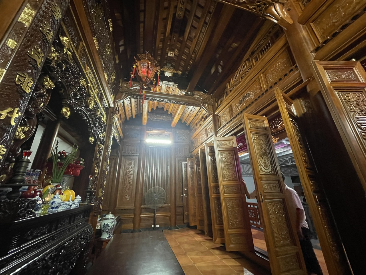 Mái ngói cổ truyền